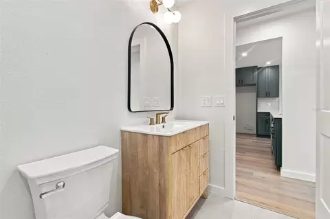 Bath - 3671 Pine Rd, Venice, FL 34293 photo 5 of 5