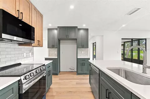 Kitchen - 3671 Pine Rd, Venice, FL 34293 photo 3 of 7