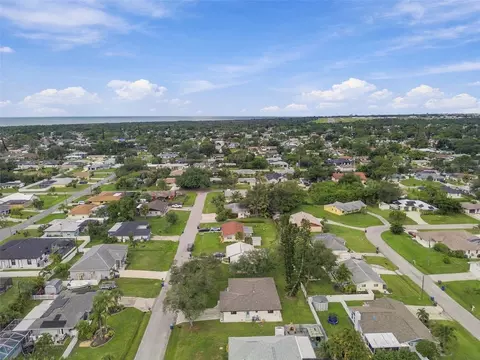 View/Area - 3671 Pine Rd, Venice, FL 34293 photo 7 of 14