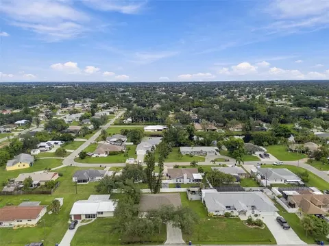 View/Area - 3671 Pine Rd, Venice, FL 34293 photo 5 of 14