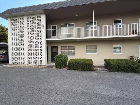 1220 57th St N #101C, Saint Petersburg, FL 33710