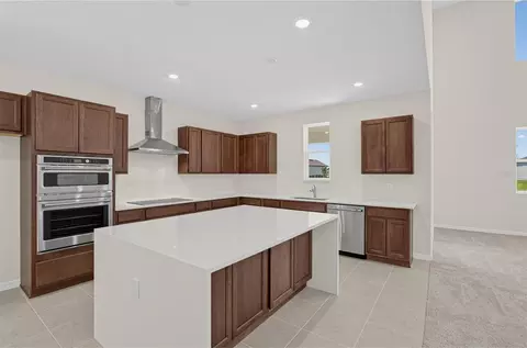 Kitchen - 30161 Emerald Forest Dr, Mount Dora, FL 32757 photo 2 of 3