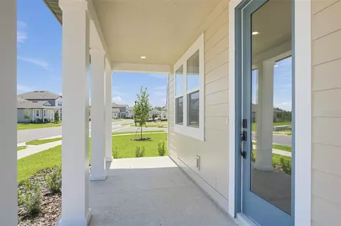 Exterior - 30161 Emerald Forest Dr, Mount Dora, FL 32757 photo 3 of 5