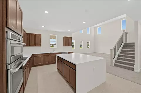 Kitchen - 30161 Emerald Forest Dr, Mount Dora, FL 32757 photo 1 of 3