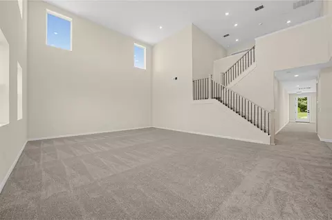 Living - 30161 Emerald Forest Dr, Mount Dora, FL 32757 photo 4 of 6