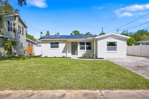 8143 Overlook Pl NE, Saint Petersburg, FL 33702
