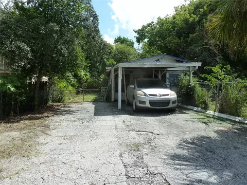 1202 Lucas St, Holiday, FL 34691