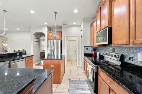 Kitchen - 9808 Carr Rd, Riverview, FL 33569 photo 2 of 4