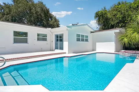 Exterior - 235 Overbrook Dr E, Largo, FL 33770 photo 8 of 9