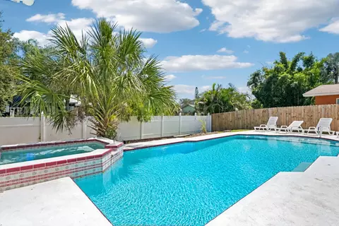 Exterior - 235 Overbrook Dr E, Largo, FL 33770 photo 7 of 9