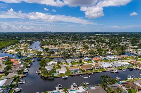 165 97th Ave NE, Saint Petersburg, FL 33702