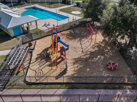 View/Area - 1132 Shared Passion St, Ruskin, FL 33570 photo 7 of 10
