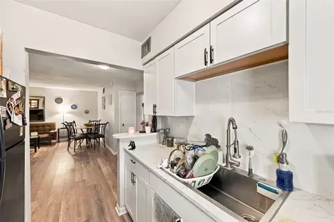 Kitchen - 1154 Angle Rd, Dunedin, FL 34698 photo 5 of 7