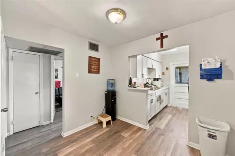 Entry Way - 1154 Angle Rd, Dunedin, FL 34698 photo 2 of 2