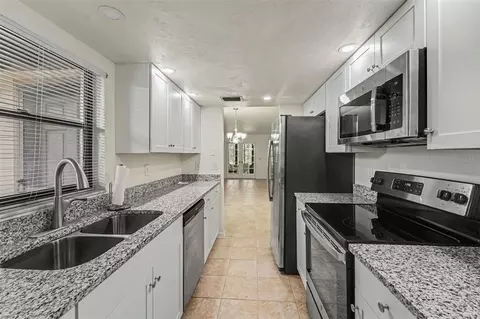 Kitchen - 175 E Hartford St #5A, Hernando, FL 34442 photo 2 of 2
