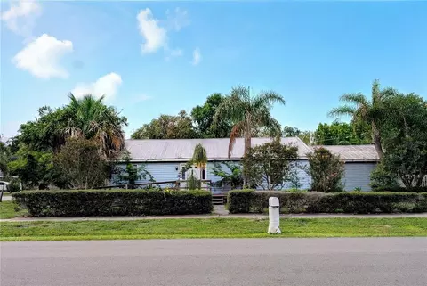 2915 W Ballast Point Blvd, Tampa, FL 33611