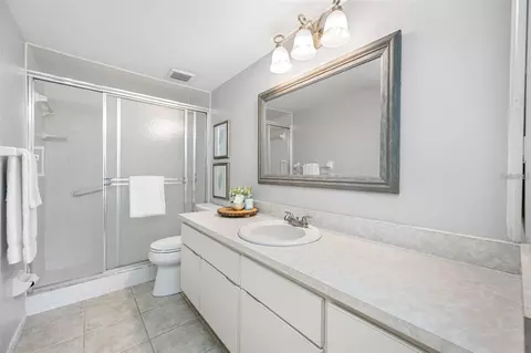 Bath - 1100 E Bay Dr #82, Largo, FL 33770 photo 2 of 4