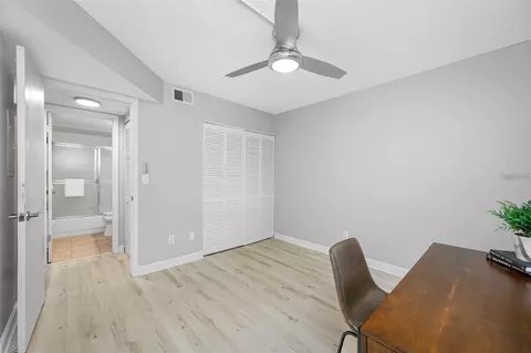 Bedroom - 1100 E Bay Dr #82, Largo, FL 33770 photo 5 of 5