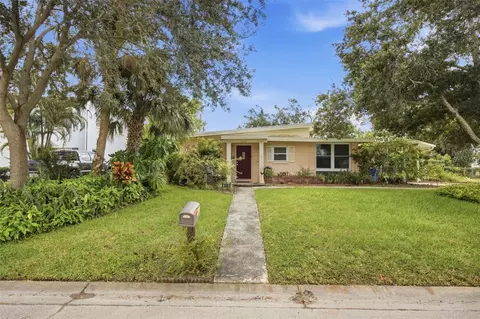 3206 River Cove Dr, Tampa, FL 33614