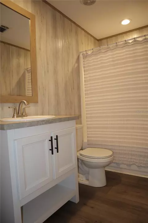 Bath - 6443 Finance Ave, Weeki Wachee, FL 34607 photo 4 of 5