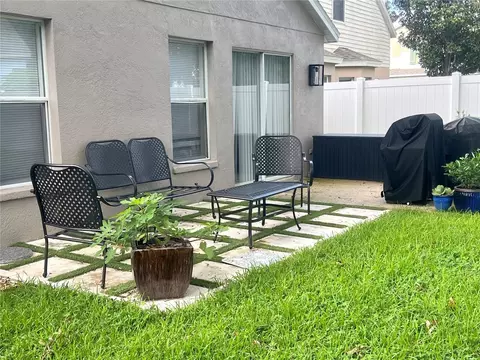Exterior - 32215 Fish Hook Loop, Wesley Chapel, FL 33545 photo 3 of 8