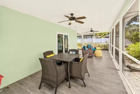 Exterior - 809 Jacaranda Dr, Largo, FL 33770 photo 6 of 15