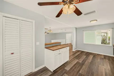 Other - 809 Jacaranda Dr, Largo, FL 33770 photo 4 of 7