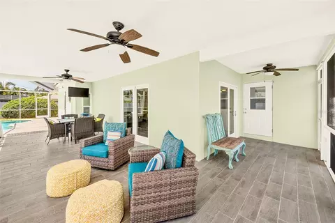 Exterior - 809 Jacaranda Dr, Largo, FL 33770 photo 8 of 15
