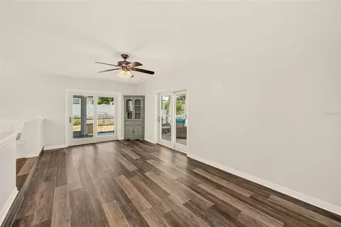 Living - 809 Jacaranda Dr, Largo, FL 33770 photo 5 of 7