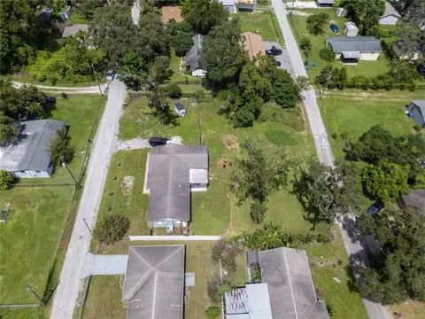 View/Area - 5217 Peach Ave, Seffner, FL 33584 photo 2 of 5