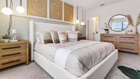 Bedroom - 923 Spotted Egret Loop, Ruskin, FL 33570 photo 3 of 3
