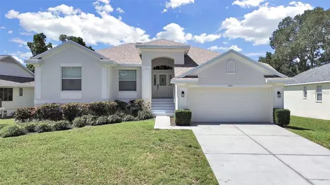 1025 Lake Avoca Pl, Tarpon Springs, FL 34689