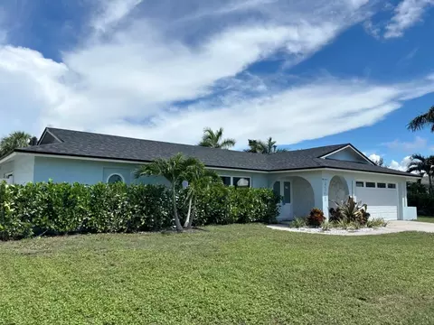 4568 40th St S, Saint Petersburg, FL 33711