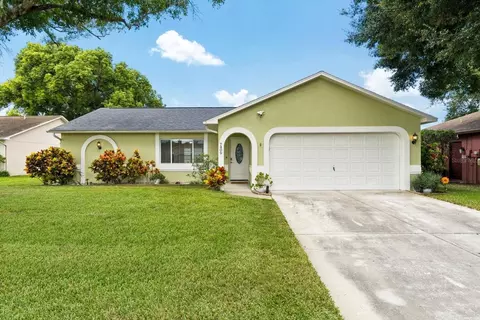 7409 Fairwood Ave, New Port Richey, FL 34653