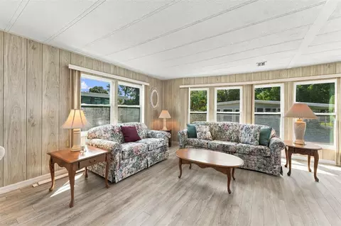 Living - 764 Royal Palm Cir #764, Largo, FL 33778 photo 6 of 11