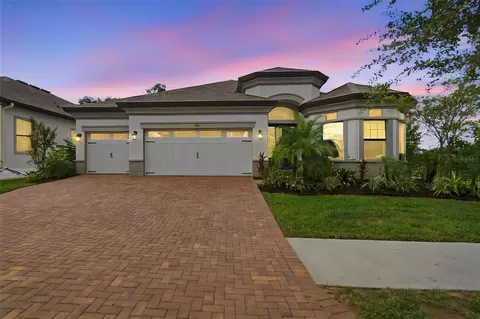 901 Grand Cresta Ave, Brandon, FL 33511