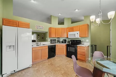 Kitchen - 2225 Bluebird Ave, Bartow, FL 33830 photo 3 of 3