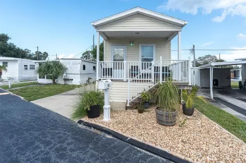7801 34th Ave N #18, Saint Petersburg, FL 33710