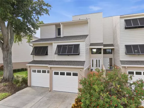 13956 Lake Point Dr, Clearwater, FL 33762