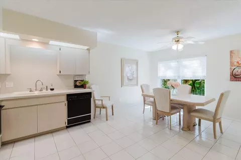 Dining - 2209 Utopian Dr E #207, Clearwater, FL 33763 photo 1 of 6