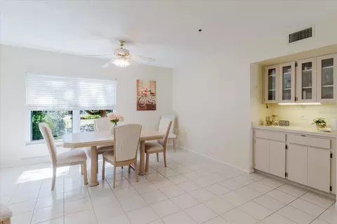 Dining - 2209 Utopian Dr E #207, Clearwater, FL 33763 photo 2 of 6