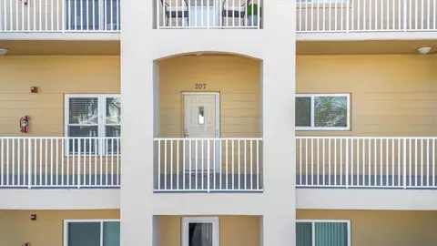 Exterior - 2209 Utopian Dr E #207, Clearwater, FL 33763 photo 5 of 11
