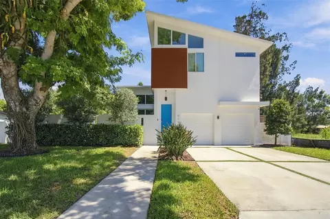 4440 Pompano Dr SE, Saint Petersburg, FL 33705