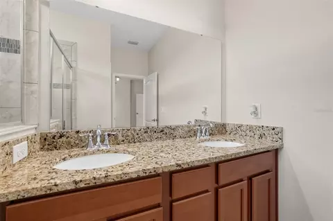 Bath - 12211 Blue Pacific Dr, Riverview, FL 33579 photo 1 of 3