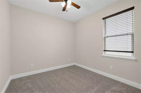 Bedroom - 12211 Blue Pacific Dr, Riverview, FL 33579 photo 4 of 4