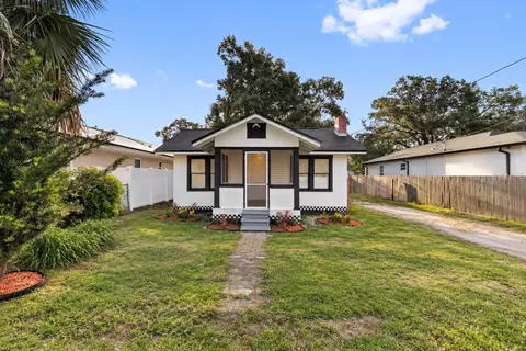 8705 N 13th St, Tampa, FL 33604
