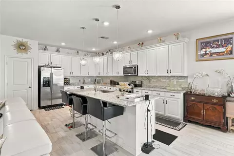 Kitchen - 944 Old Windsor Way, Spring Hill, FL 34609 photo 1 of 2