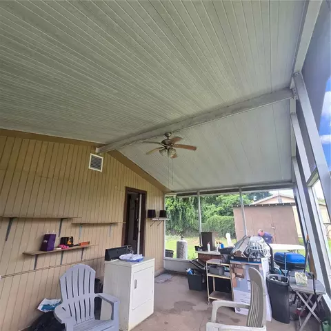 Exterior - 304 Palm Ave, Seffner, FL 33584 photo 4 of 10