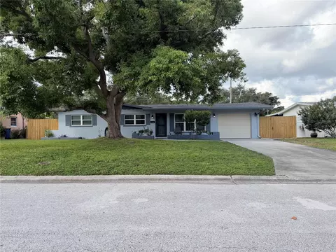 2700 56th Ln N, Saint Petersburg, FL 33710