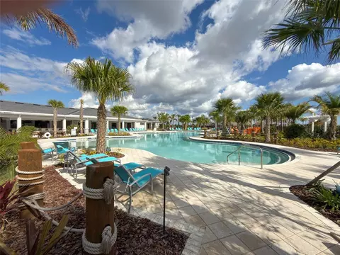 Exterior - 12220 Violet Jasper Dr, Parrish, FL 34219 photo 6 of 10